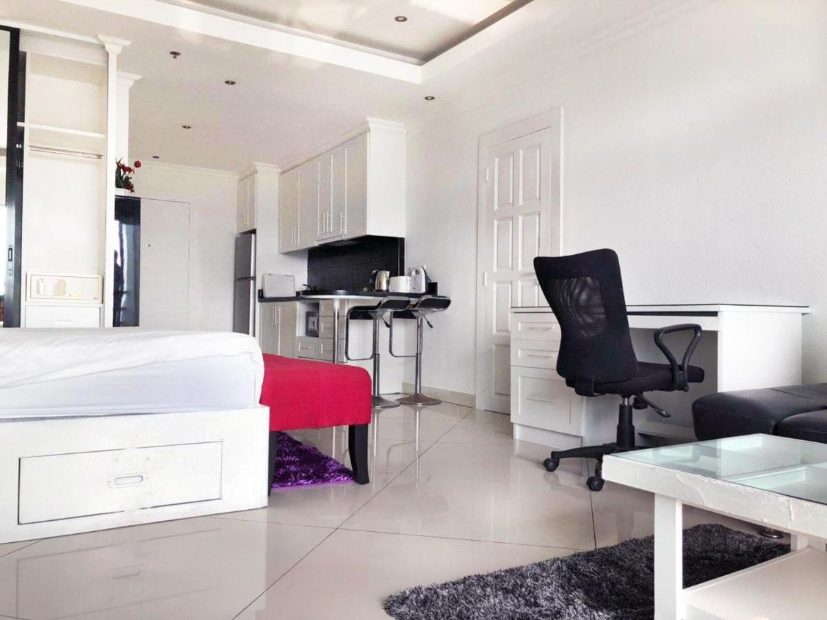 Vtsix At View Talay 6 Hotel Pattaya ภายนอก รูปภาพ
