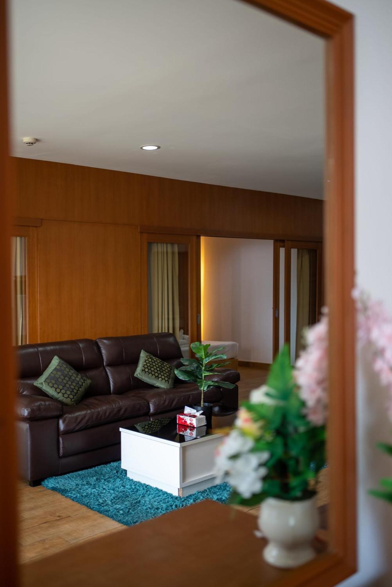 Vtsix At View Talay 6 Hotel Pattaya ภายนอก รูปภาพ