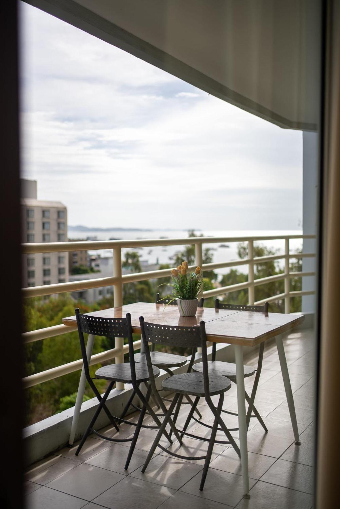 Vtsix At View Talay 6 Hotel Pattaya ภายนอก รูปภาพ