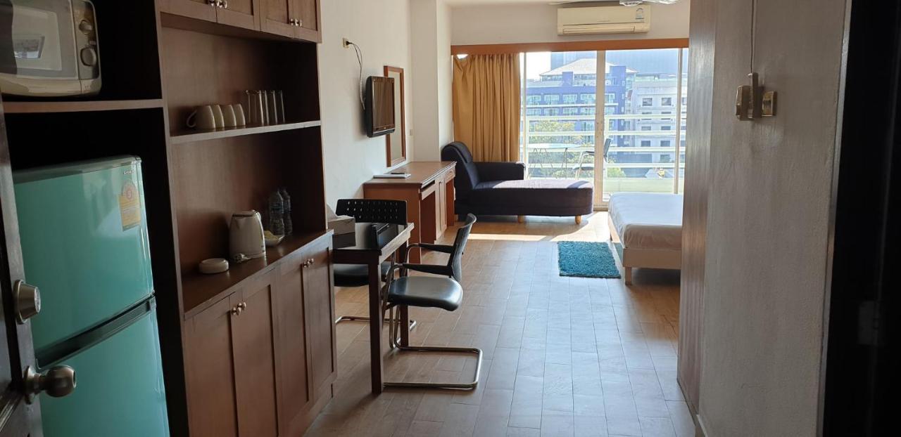 Vtsix At View Talay 6 Hotel Pattaya ภายนอก รูปภาพ
